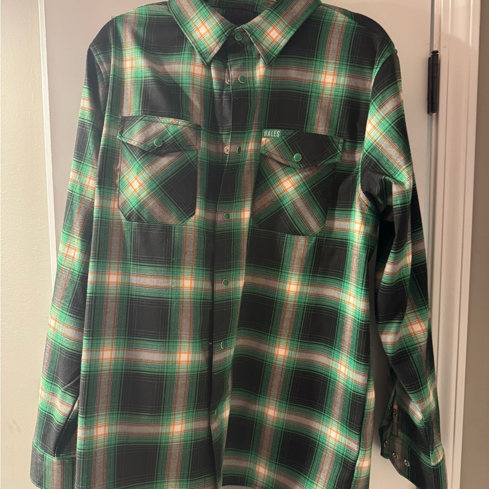 Hales Speed Shop “Irish Rose” flannel size L like new